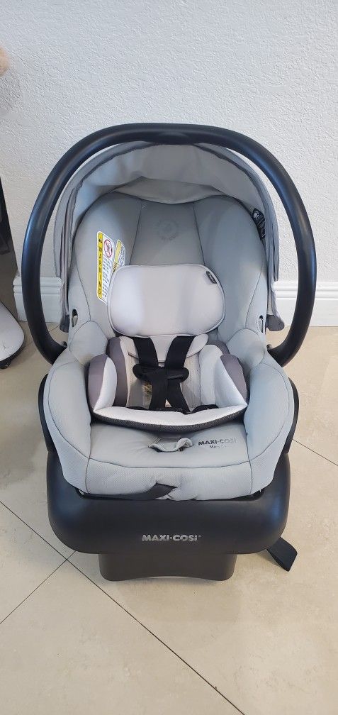 Maxi Cosi Infant Car Seat