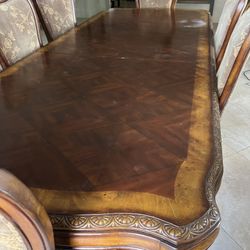 Italian Extendable Table +6 Chairs