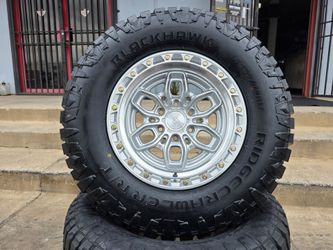 17" ARENA off-road rims w/ 33" Ridgecrawler RT tires
