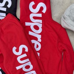Supreme Hoodie