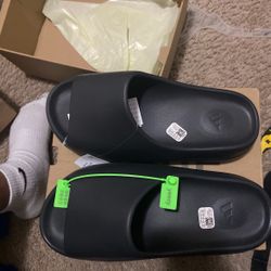 Yeezy Slides Onyx