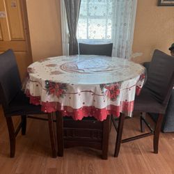 Free Dinning Table