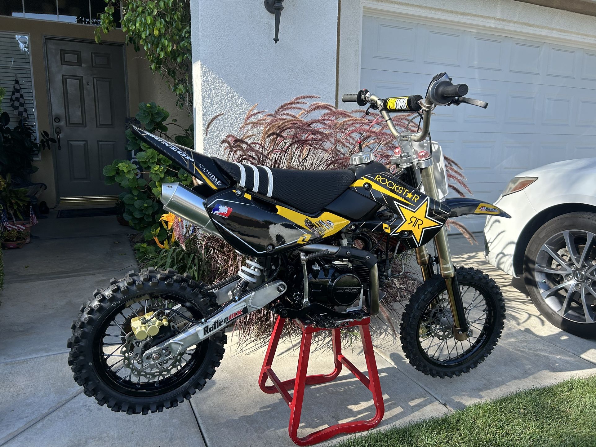 SSR 140 TX with Fresh Tires And New Sticker Kit/Plastics