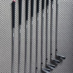 TaylorMade Stealth Iron Set RH