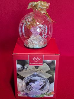 New Lenox "American by Design" color-changing lit glass ornament with dove.