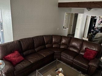 L sectional couch  reclines
