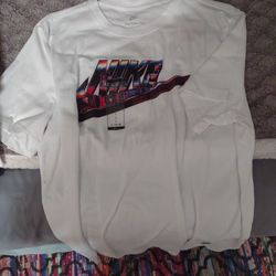 Men's Nike T Shirt