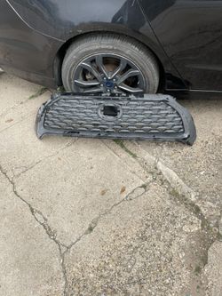 2022-2023 TOYOTA COROLLA CROSS GRILLE 