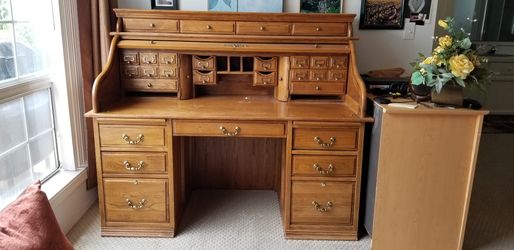 Real oak wood heavy office desk