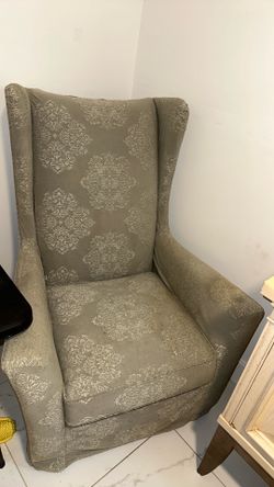 2 wing back accent chairs