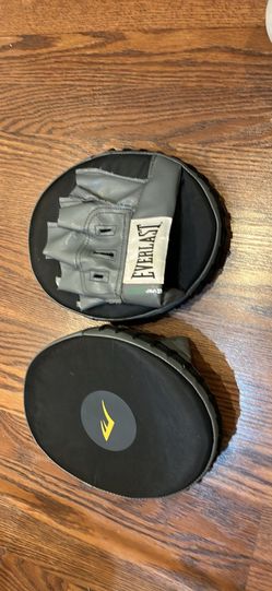 Everlast Boxing Punch Mitts