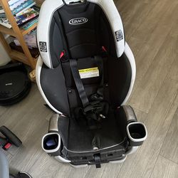 Graco Car seat