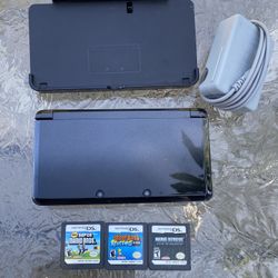 Nintendo 3 Ds + Games 