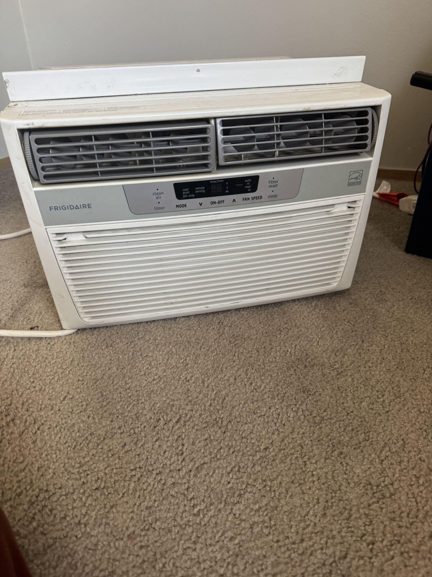 Window AC unit 8000btu