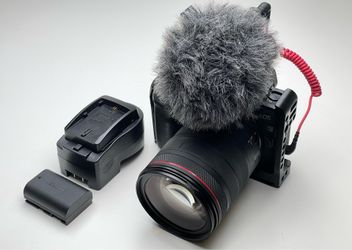 Canon EOS R with RF 24-105mm f/4L Lens