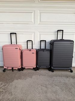 31inch  and 22inch carry on  set