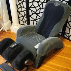 iJoy MASSAGE CHAIR 