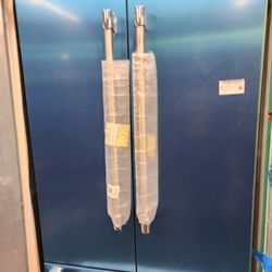 New Thermador Built In Refrigerator 36-inch Stainless 