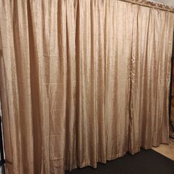 CHIC DESIGNER CURTAINS