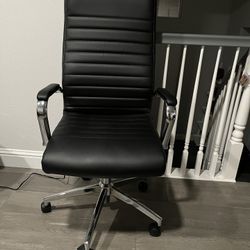 Swivel Office Chair