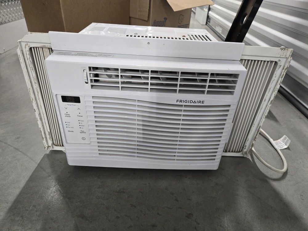 Window AC