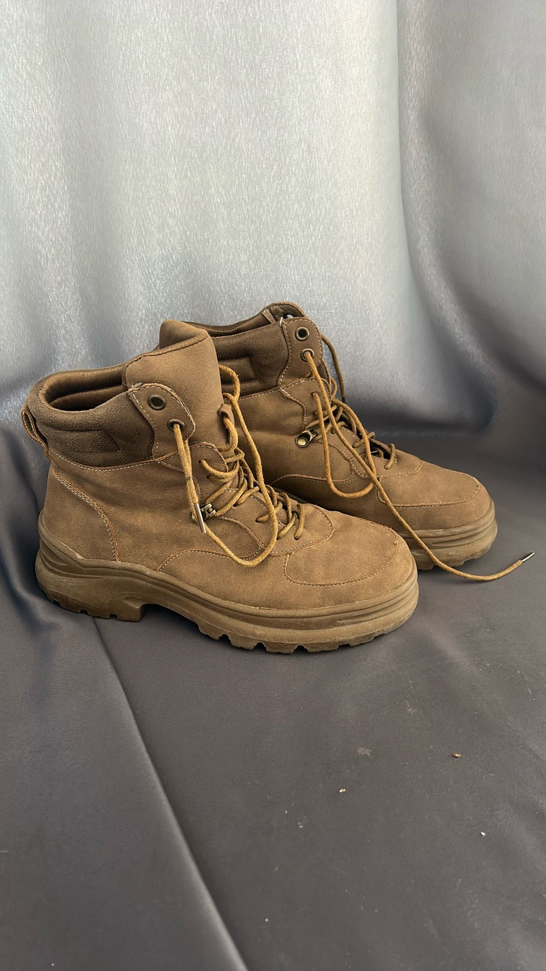 Size 9 Hiking Boots