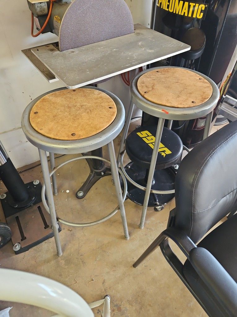 Free Work BENCH STOOLS