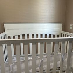 Crib (Mattress Not Included) 