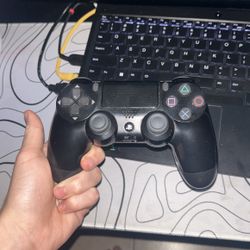 PS4 Controller 
