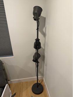 IKEA 3 lights lamp stand