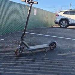 Electric scooter