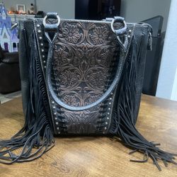 GENUINE LEATHER FRINGED PURSE 