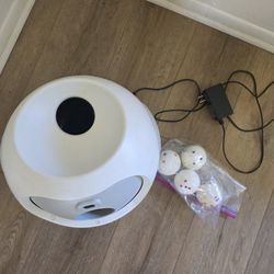 uahpet iRetriever Ball Launcher - MUST SELL, MOVING TO EUROPE