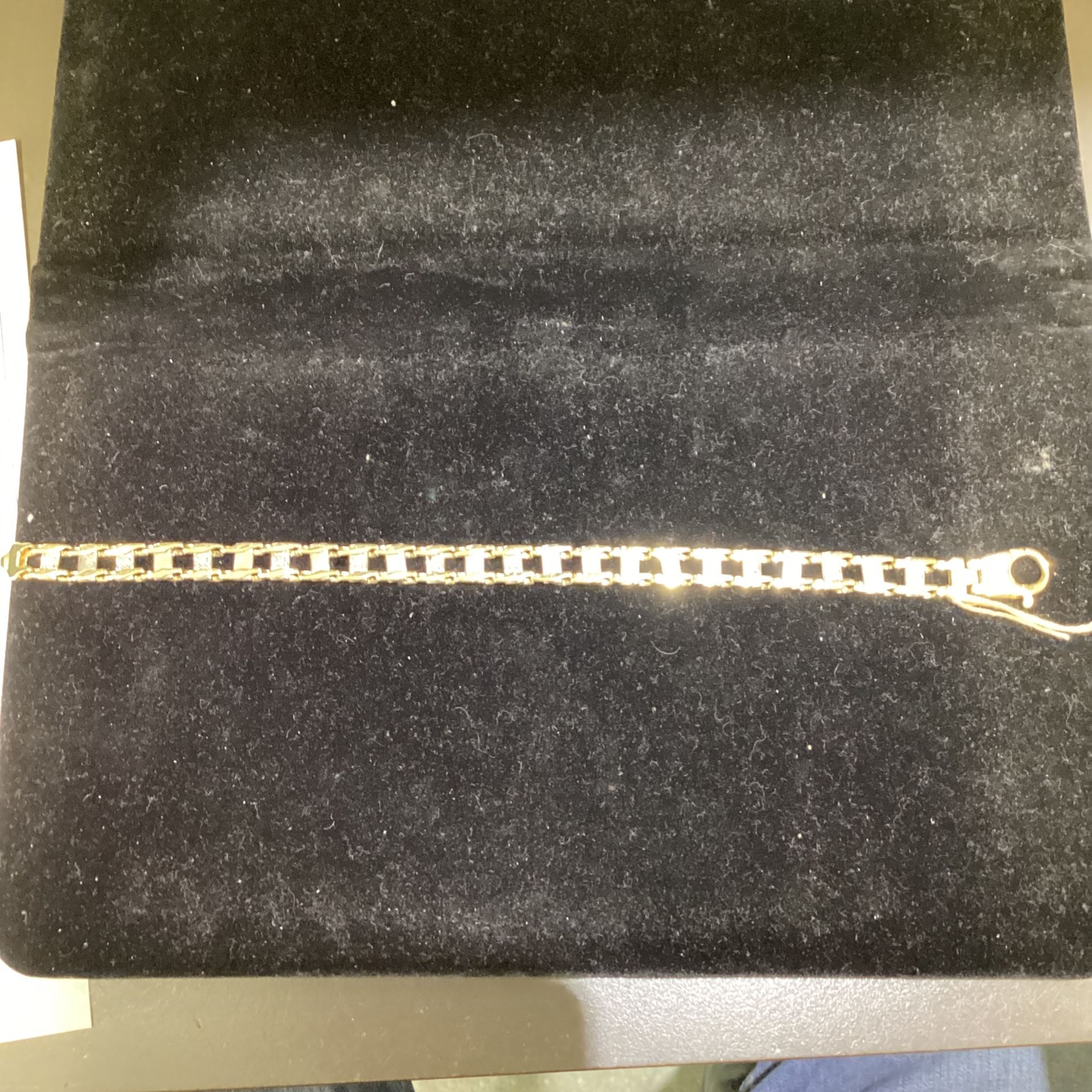 Yellow Gold Link Bracelet With Lobster Clasp