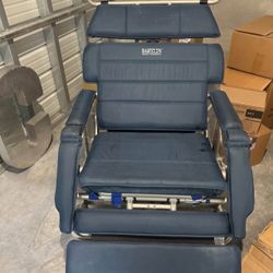 Barton I-400 Convertible Medical Chair
