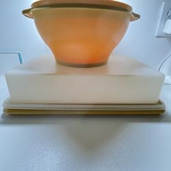 Vintage Tupperware Sheet Cake Carrier Harvest Gold Yellow #622-2 Take A Cake