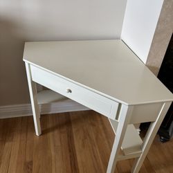 Corner Desk