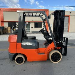 Forklift Toyota 