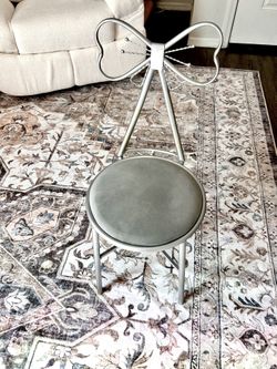 Sliver Chair