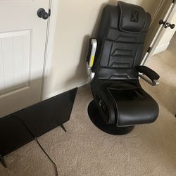 Gaming Chair With LG Tv 