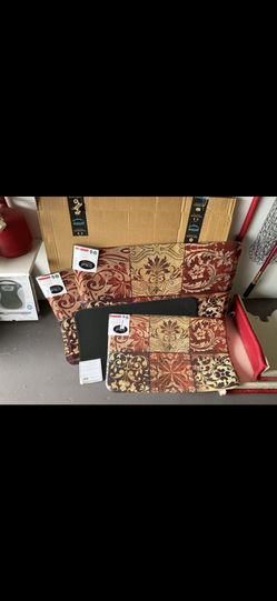 4 brand New Rugs Placemats Floor Mats Original Cost Was Almost $200 $30 For All Four