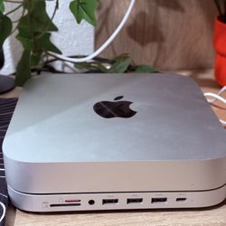 Mac Mini M2  2024 