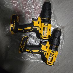 DEWALT 20VMAX BRUSHLESS TORQUE DCD778 1/2"(13MM) CORDLESS HAMMERDRILL/DRILL DRIVER (TOOL ONLY) PRICE IS FIRM $120  EACH 