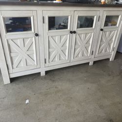 Ashley’s Furniture Tv Console / Entry Table 