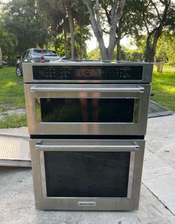KitchenAid® 30" Combination Microwave Wall Ovens With Air Fry Mode.