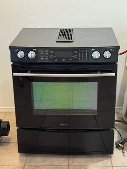Jenn Air Electric Downdraft Flattop/Oven