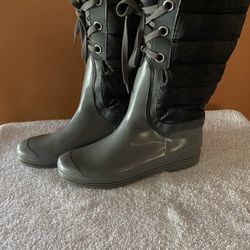 Female Rainboots Size 10
