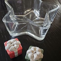 Star-Shaped Glass Dish And Mini Present Salt & Pepper Shakers