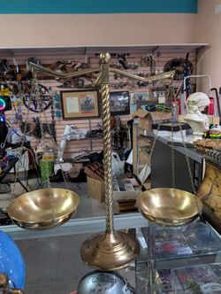 Vintage MCM Brass Balance Scale Twisted Column Decorative Justice Display