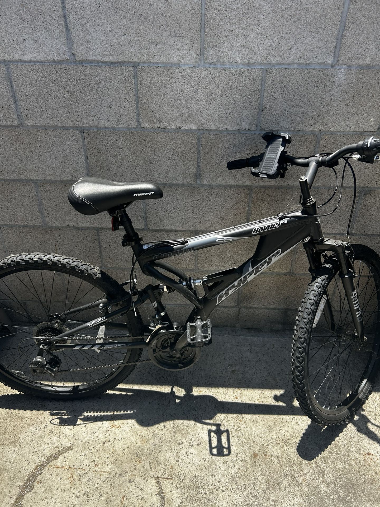 Hyper Men's 26" Black Havoc Mountain Bike With 21-Speed Twist Grip Shifting